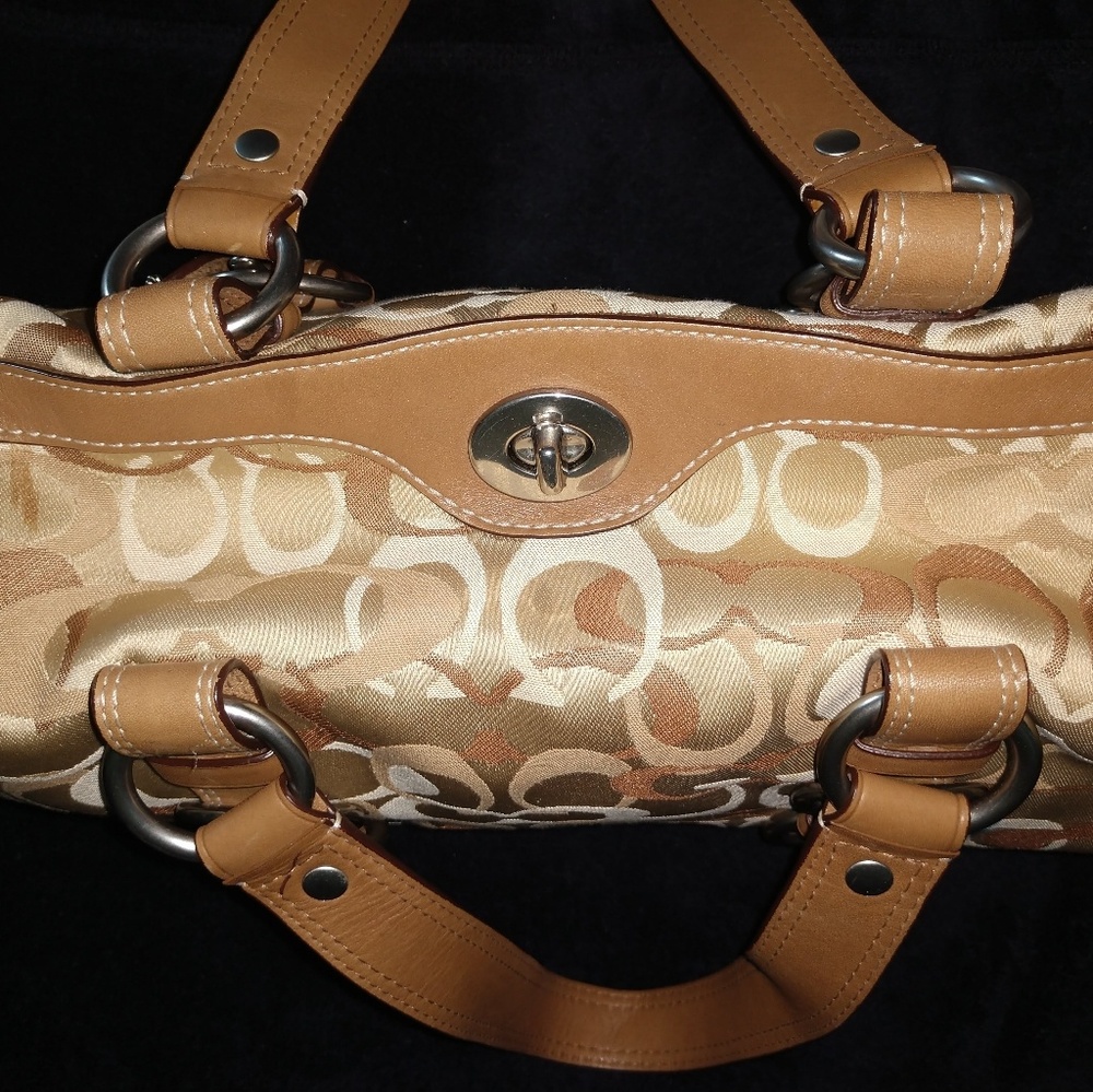 Coach bag - Picture 2 of 3